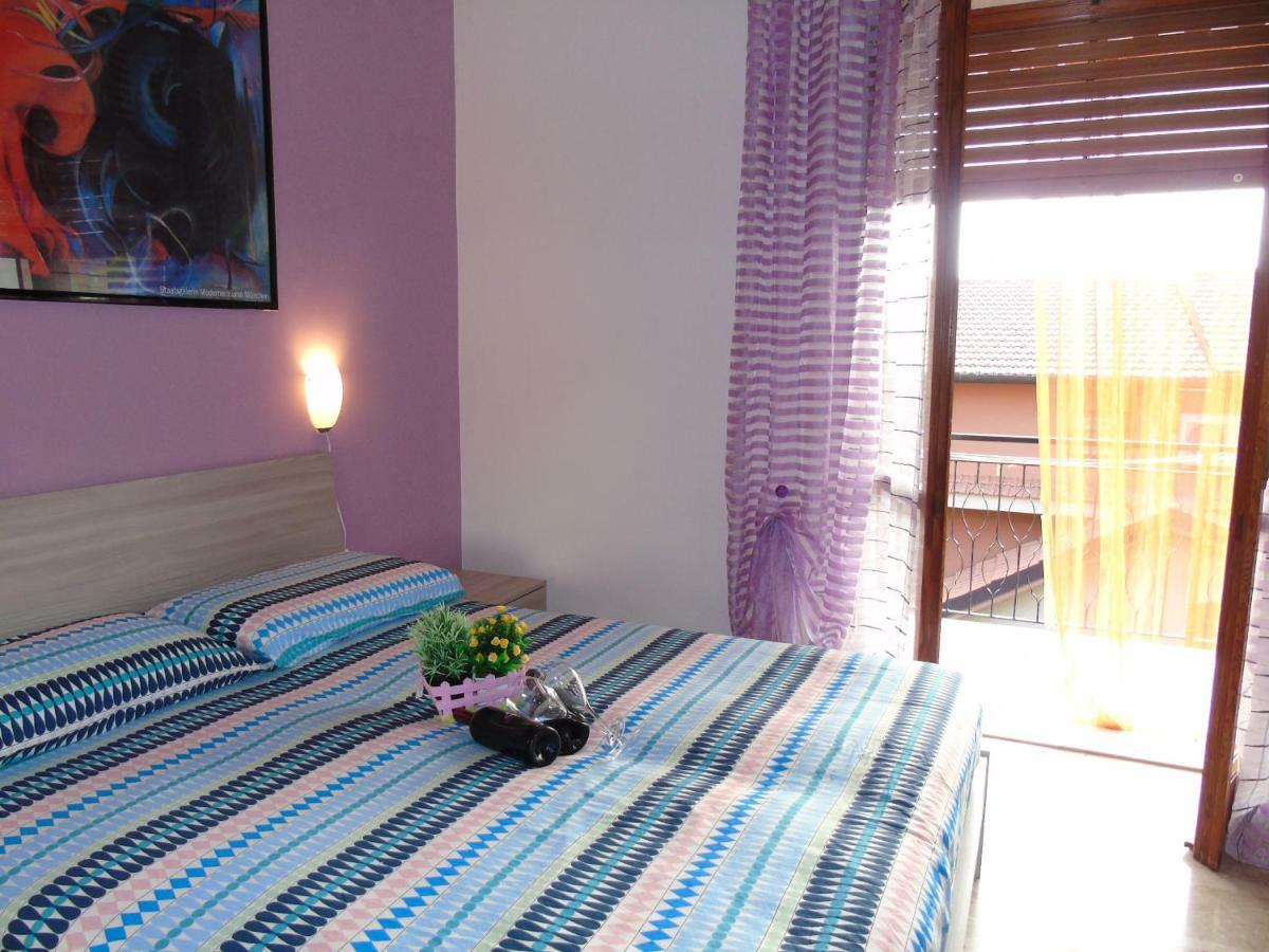 Apartment Aurora & Nicole Ideal Per Biker Con Terazza Vista Mare Parcheggio E Wi-Fi Gratuiti Пьетра-Лигуре Экстерьер фото