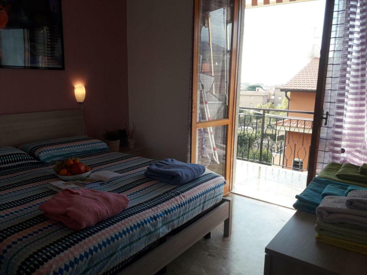Apartment Aurora & Nicole Ideal Per Biker Con Terazza Vista Mare Parcheggio E Wi-Fi Gratuiti Пьетра-Лигуре Экстерьер фото